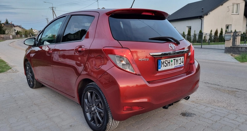 Toyota Yaris cena 30900 przebieg: 148000, rok produkcji 2011 z Sławno małe 466